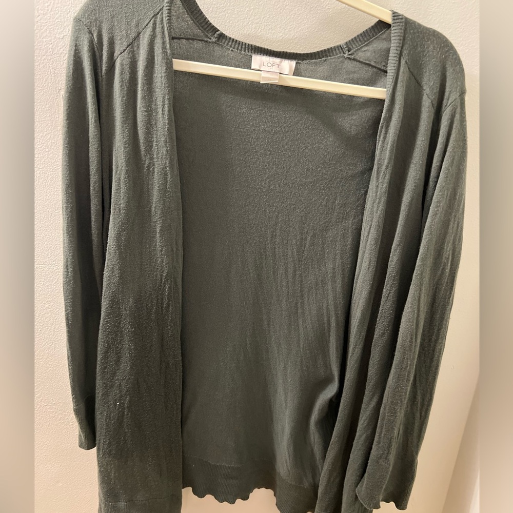 Preloved Olive green Ann Taylor Loft 3/4 sleeve cardigan